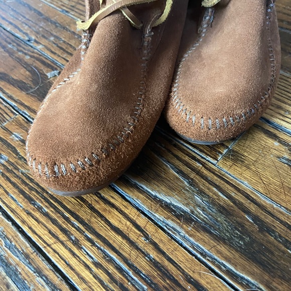 Tall Minnetonka Fringe Boots - Picture 3 of 7